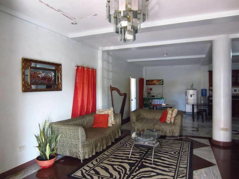 Pe'Re Aristo Guesthouse Mandaue Eksteriør billede