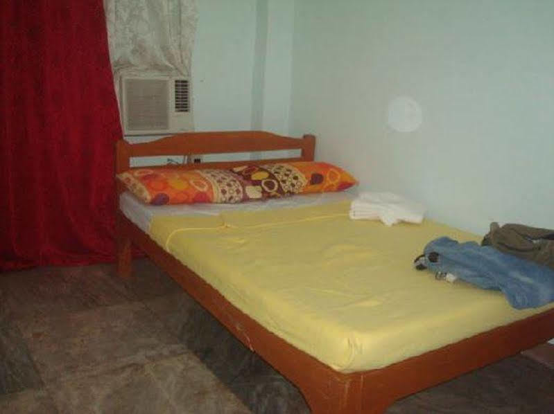 Pe'Re Aristo Guesthouse Mandaue Eksteriør billede