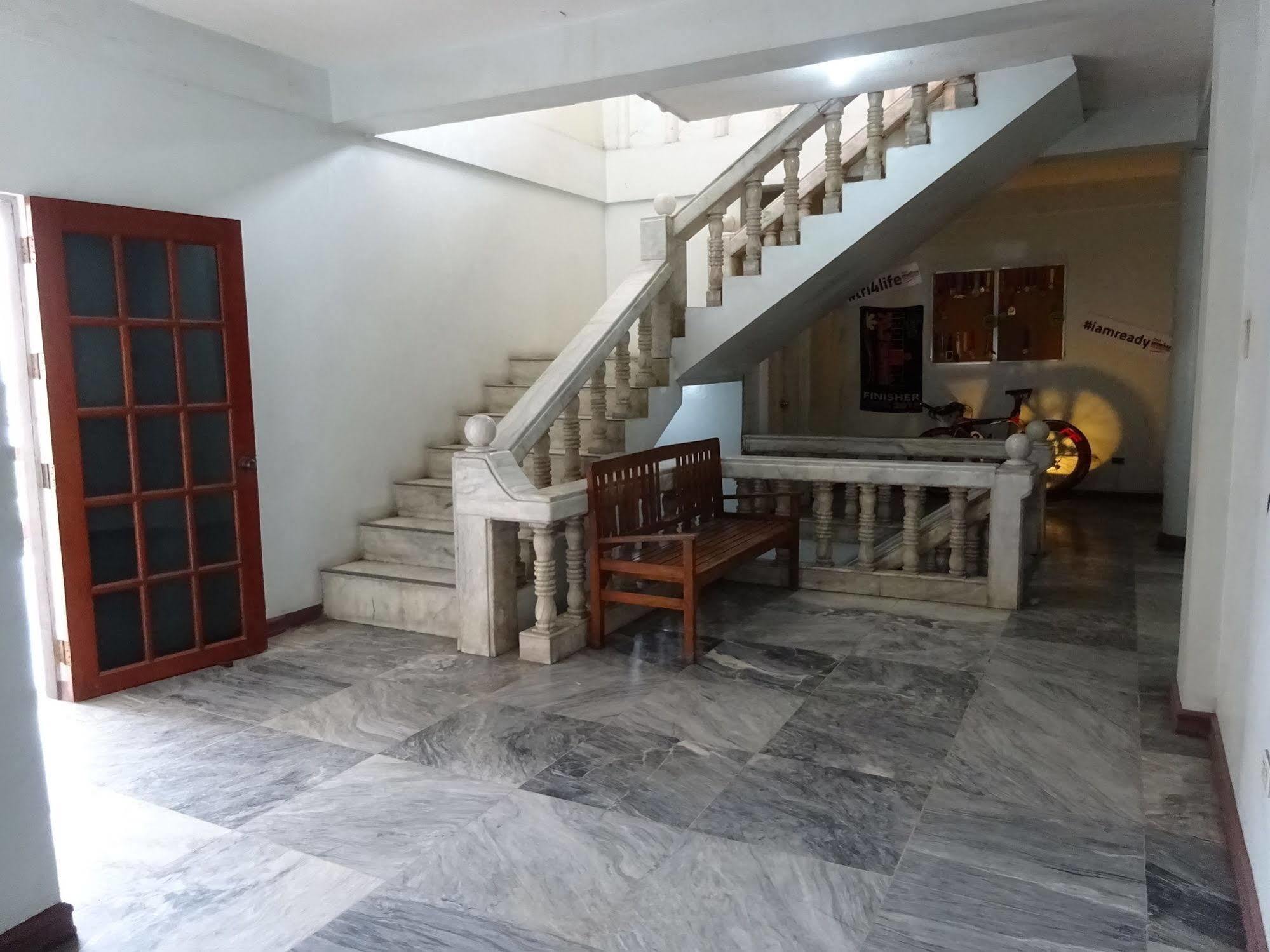 Pe'Re Aristo Guesthouse Mandaue Eksteriør billede