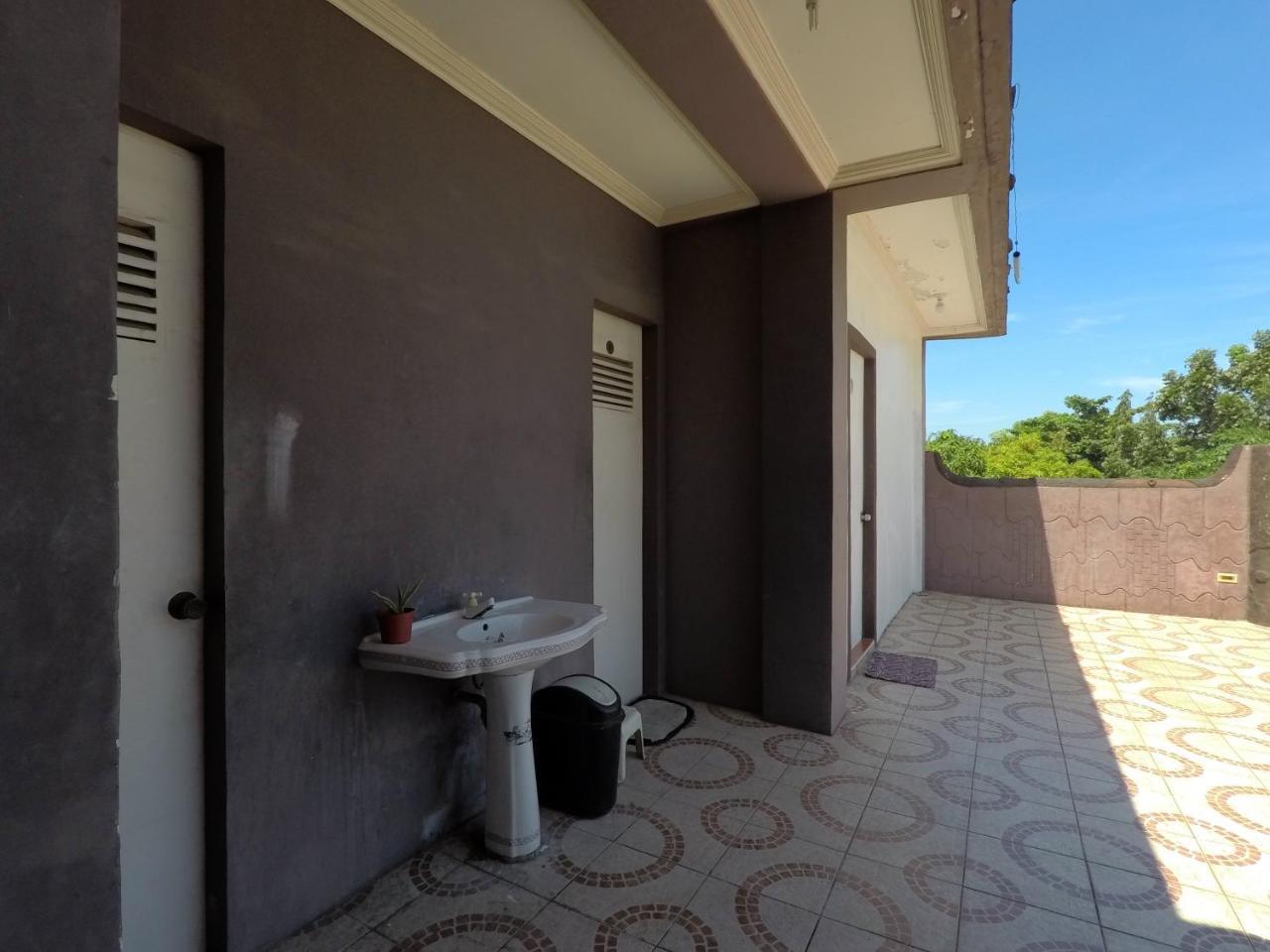 Pe'Re Aristo Guesthouse Mandaue Eksteriør billede