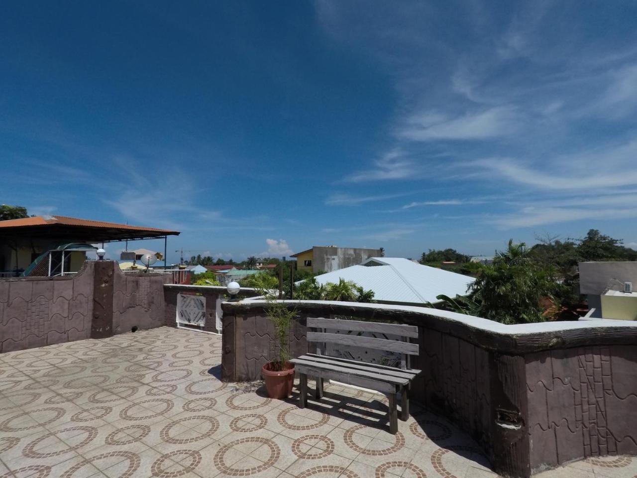 Pe'Re Aristo Guesthouse Mandaue Eksteriør billede